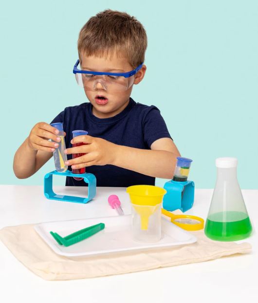 SCIENCE KIT